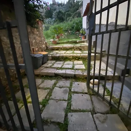 Caieta: La Casa Nella Roccia 招待所 加埃塔